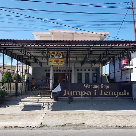 Oyo 93162 Cempaka Syariah Hotel Medan Kültér fotó