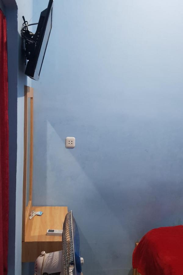 Oyo 93162 Cempaka Syariah Hotel Medan Kültér fotó