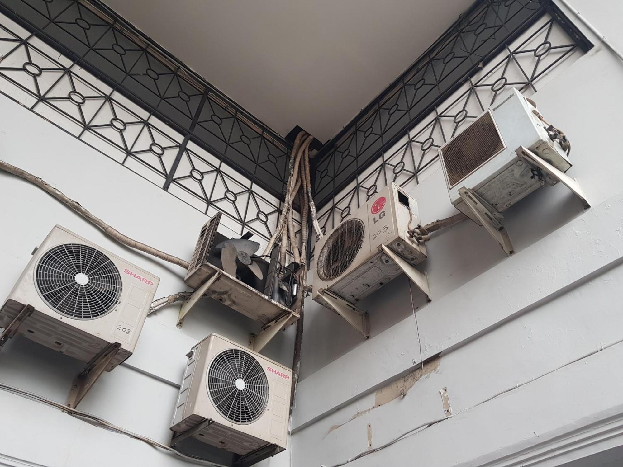 Oyo 93162 Cempaka Syariah Hotel Medan Kültér fotó